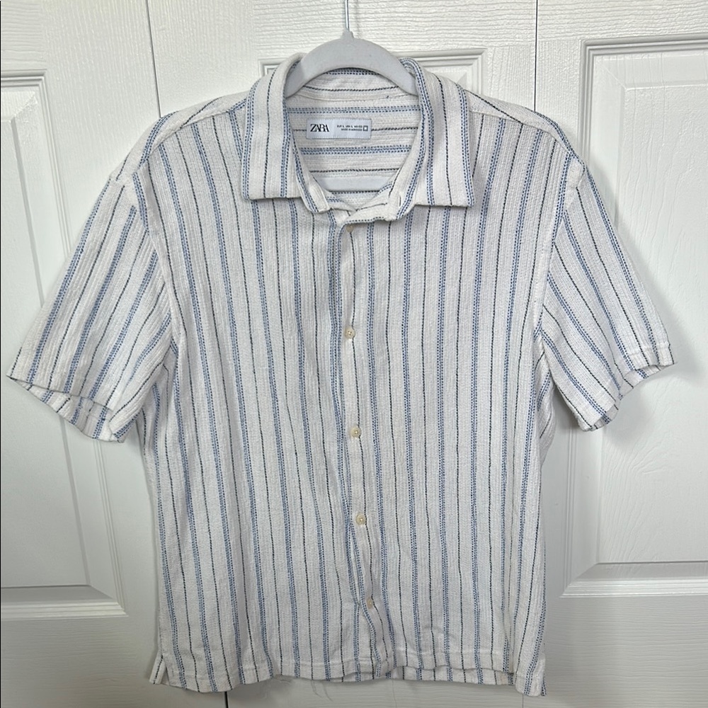Zara Men's Striped Shirt - White and Blue